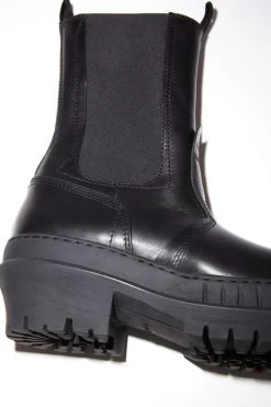 Acne Studios Lug Sole Ankle Boots -Acne Studios 0371 AX0 E