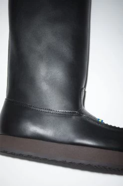 Acne Studios Leather Boots -Acne Studios 0554 900 G