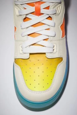 Acne Studios High Top Leather Sneakers -Acne Studios 0574 BRH F