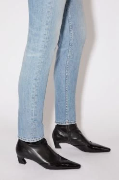 Acne Studios Slim Fit Jeans - Melk -Acne Studios A00213 228 E