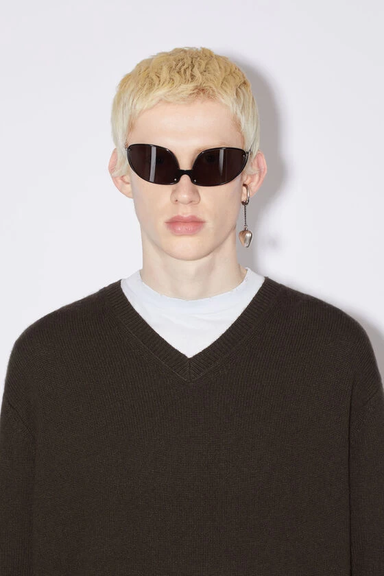 Acne Studios V-neck Wool Cashmere Jumper 6 Acne Studios V-neck Wool Cashmere Jumper – Image 4