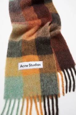 Acne Studios Mohair Checked Scarf 9 Acne Studios Mohair Checked Scarf -Acne Studios CA0084 BO9 D