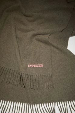 Acne Studios Fringe Wool Scarf - Oversized -Acne Studios CA0209 CYQ D