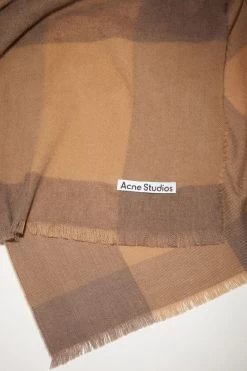 Acne Studios Check Wool Scarf 9 Acne Studios Check Wool Scarf -Acne Studios CA0247 DEK D